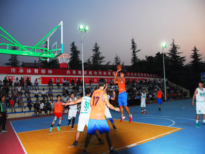 Night game under floodlights at the Gaoshan Valve sports complex